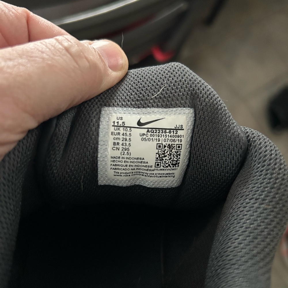 Nike Dark Gray Athletic Shoes - Picture 2 of 5